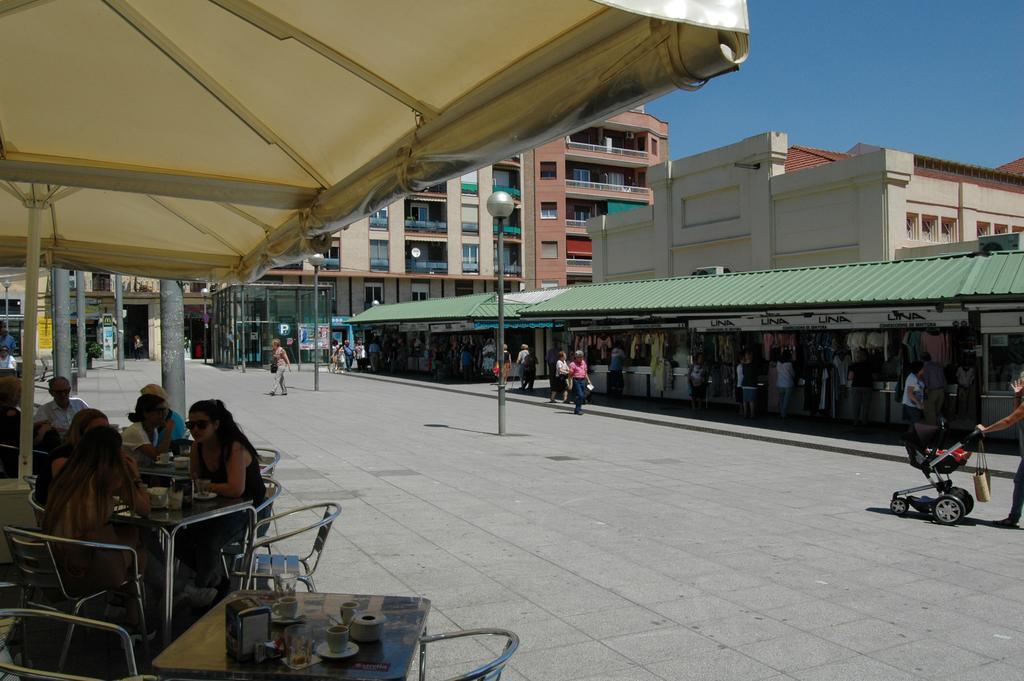 הוספיטלט דה יוברגאט Bcn4Days Apartments מראה חיצוני תמונה