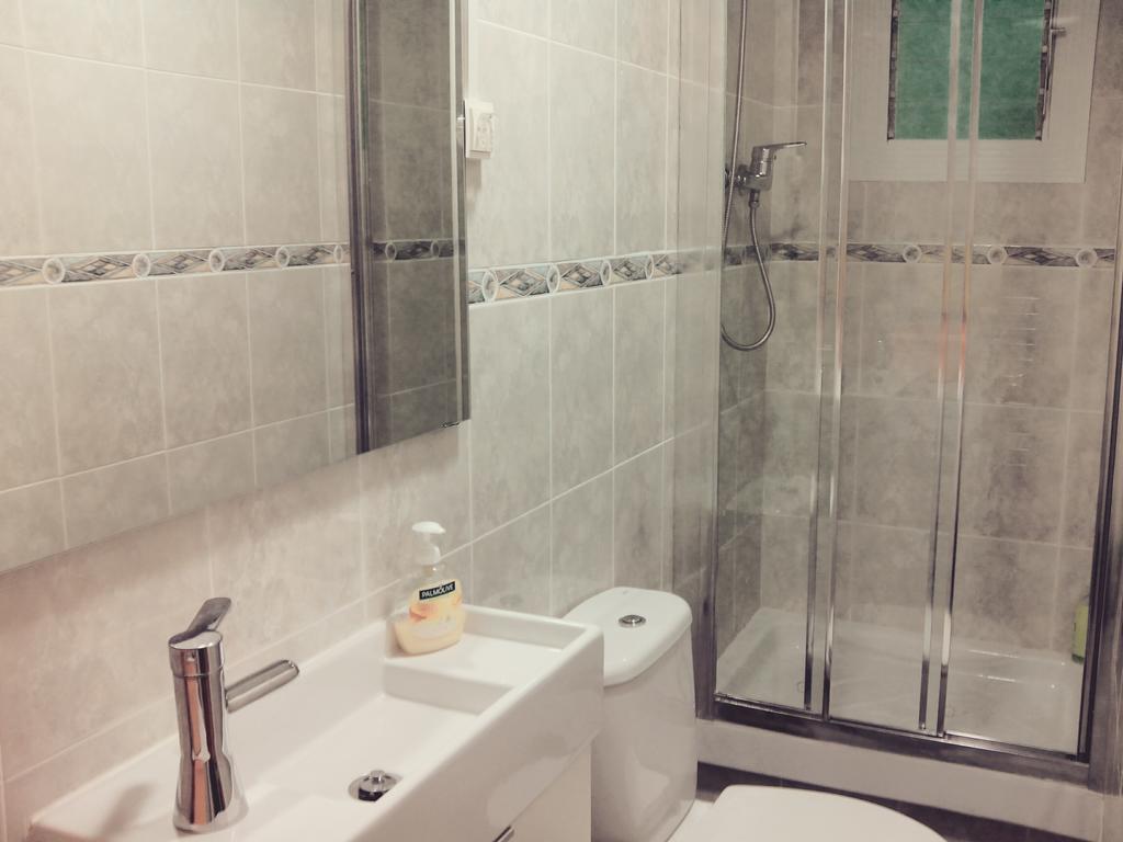 הוספיטלט דה יוברגאט Bcn4Days Apartments מראה חיצוני תמונה
